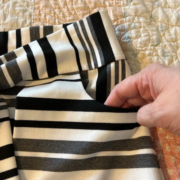 Women's cabi Grandstand Ponte Knit Black White Stripe Faux Wrap Pencil Skirt - Picture 9 of 16